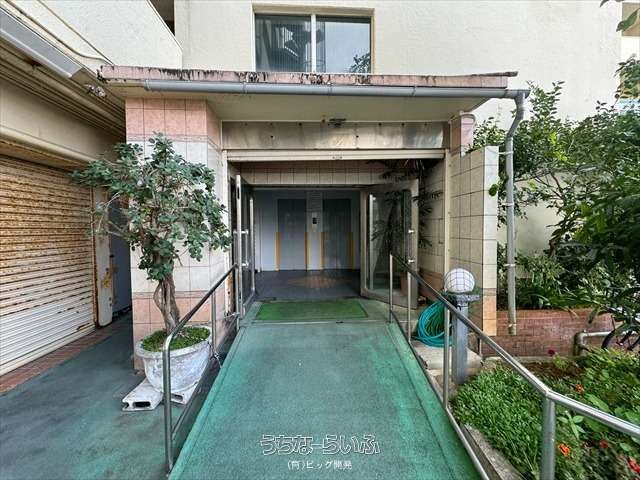 1LDK Apartment for Sale in Urasoe, Okinawa - Investment Property - Thumbnail 3