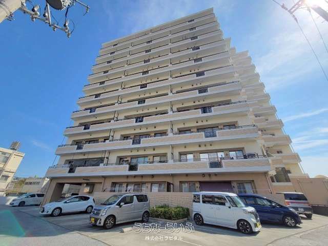 Renovated 3LDK Apartment in Wing Shuttle Naha Ocean View, Naha - Thumbnail 2