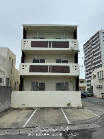3-Unit Apartment for Sale in Nishihara, Okinawa Near Aeon - Image 1