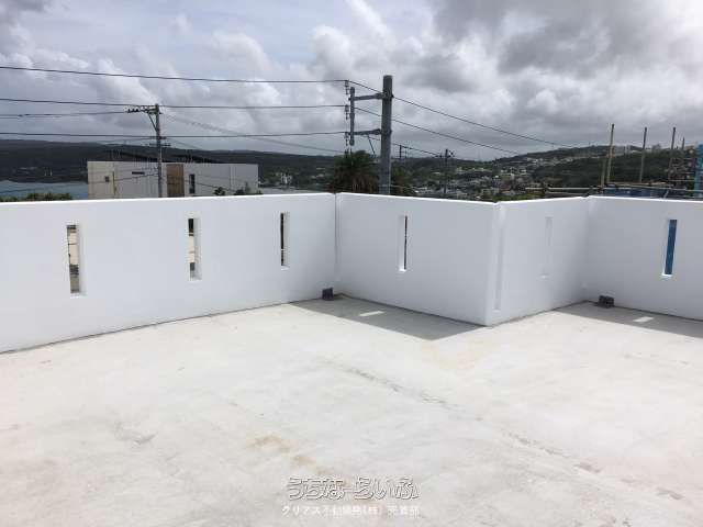 3LDK Detached House with Sea View in Yomitan Village, Okinawa - Thumbnail 2