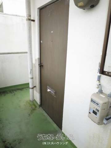1K Apartment for Rent in Naha City, Okinawa - Sunrise Palace 301 - Thumbnail 3