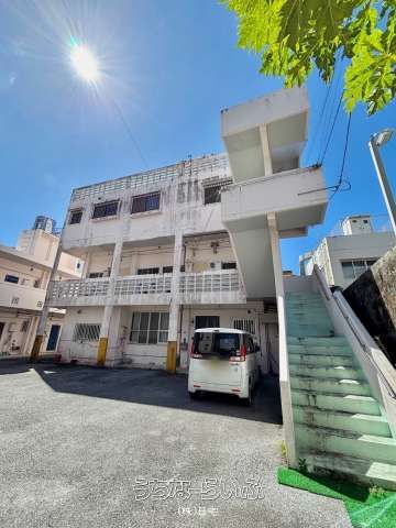 Two-Building Apartment Complex for Sale in Naha, Okinawa - Thumbnail 3