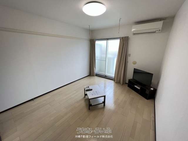 1K Apartment for Rent in Naha, Okinawa - No Security Deposit - Thumbnail 2