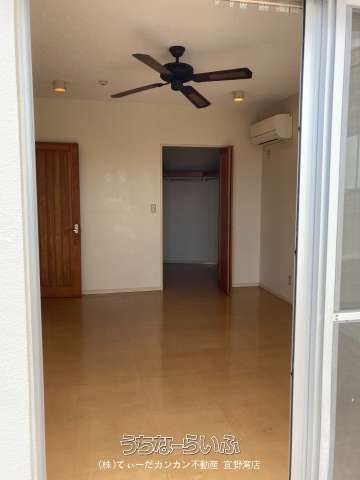 Ocean View Dual Building Investment Property in Uruma, Okinawa - Thumbnail 3