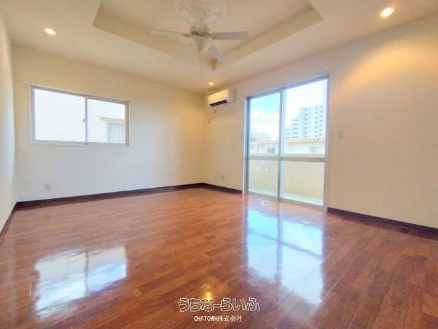 4LDK Apartment Building for Sale in Chatan, Okinawa - 158M Yen - Thumbnail 4