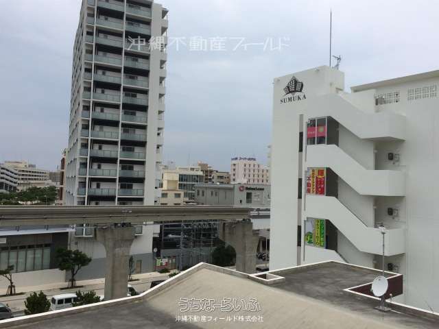 Comfort Stage 302: 2LDK Apartment near Omoromachi Station, Naha - Thumbnail 2