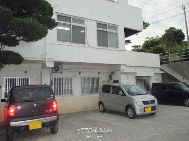 Sunshine Teikyo 1R Apartment for Rent in Ginowan, Okinawa - Thumbnail 2