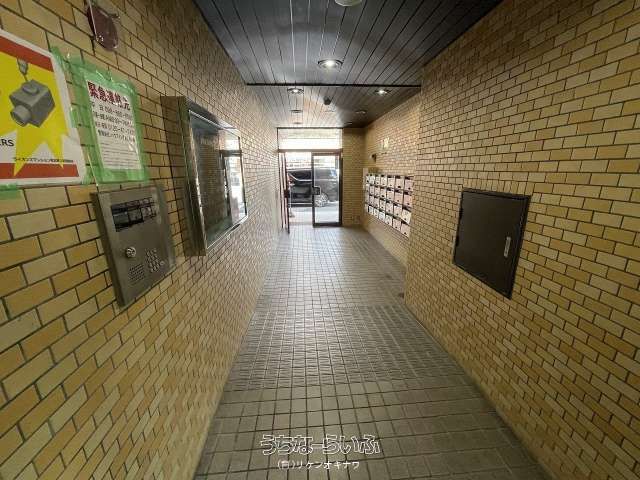 Renovated 4LDK Apartment with Roof Balcony in Naha, Okinawa - Thumbnail 4