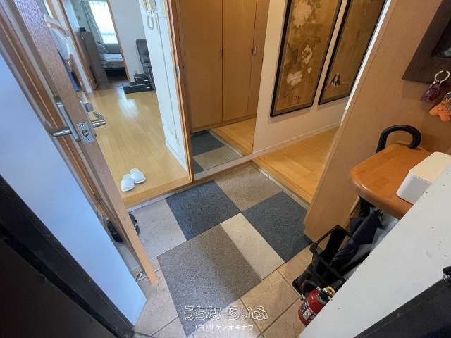 Renovated 4LDK Apartment with Roof Balcony in Naha, Okinawa - Thumbnail 3