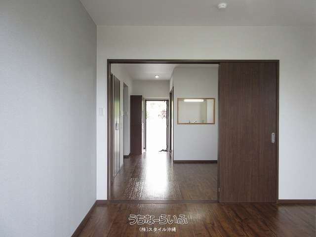 Pet-Friendly 2DK Apartment for Rent in Urasoe, Okinawa - Thumbnail 2