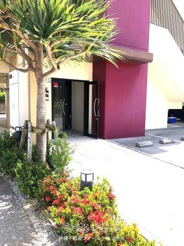Fleur Araha 303: 2LDK Apartment for Rent in Chatan, Okinawa - Thumbnail 2