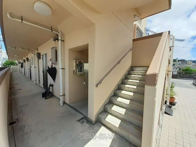 Grace 103: 1LDK Apartment for Rent in Tomigusuku, Okinawa - Thumbnail 2