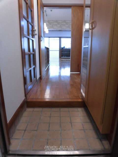 Renovated 2LDK Apartment for Rent in Naha, Okinawa - Thumbnail 3