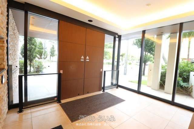 3LDK Apartment for Sale in Naha, Okinawa with Family Layout - Thumbnail 4