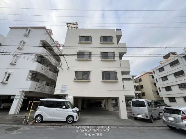 Fully Occupied 3LDK Apartment Building for Sale in Itoman, Okinawa - Thumbnail 2
