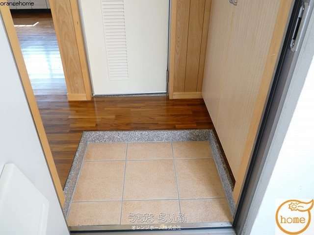 2LDK Apartment for Rent in Naha City, Okinawa | 7th Floor RC Building - Thumbnail 3