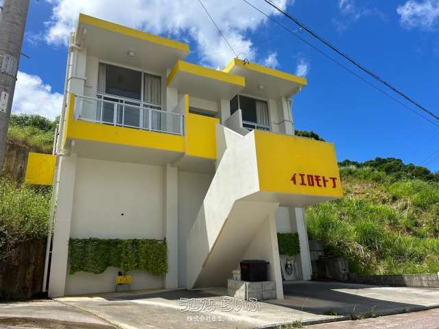 Motobu Two-Household Property with Rental Income & Lodging Business - Thumbnail 2