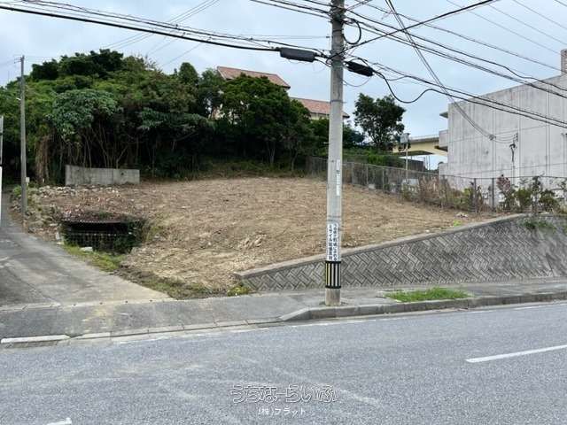 393m² Land for Sale in Uruma City, Okinawa - Ideal for Home or Apartment - Thumbnail 2
