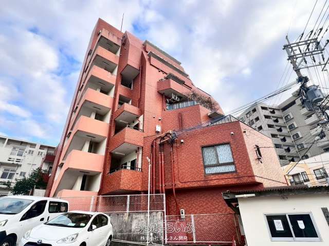 Lions Mansion Makishi Investment Apartment for Sale in Naha - Thumbnail 2