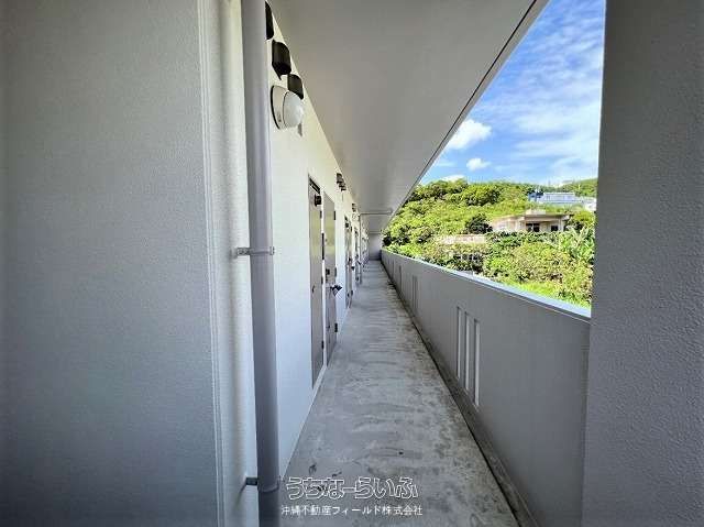 Leopalace Rin 102: Furnished 1K Apartment for Rent in Haebaru, Okinawa - Thumbnail 2