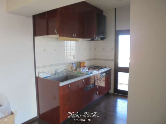 3LDK Condo with West Coast Views in Urasoe, Okinawa - Thumbnail 4