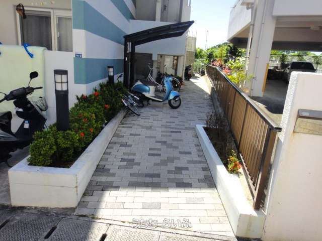 Furnished 1K Apartment for Rent in Naha, Okinawa - Airport View 102 - Thumbnail 2