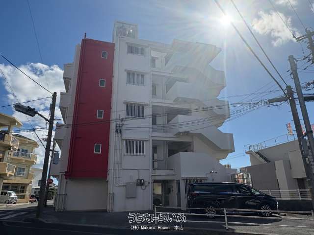 Yomitan Village Investment Condo with Ocean View & 9.72M Yen Income - Thumbnail 4
