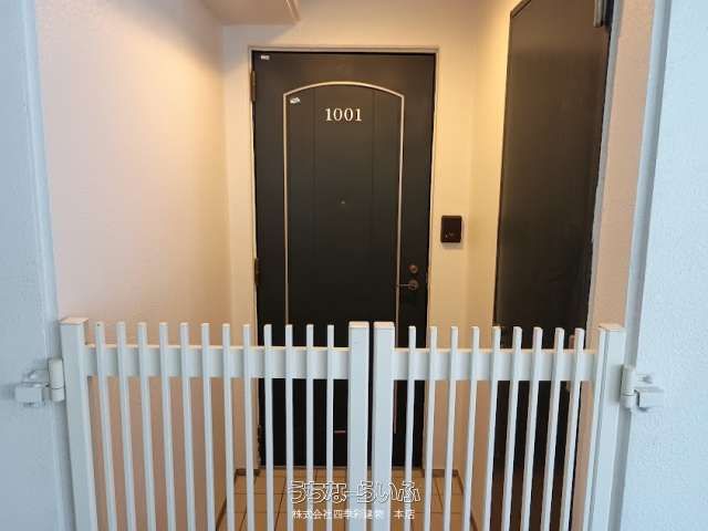 Renovated 2LDK Apartment for Sale in Central Naha, Okinawa - Thumbnail 2