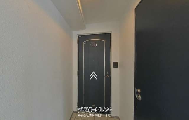 Renovated 2LDK Apartment for Sale in Central Naha, Okinawa - Thumbnail 3