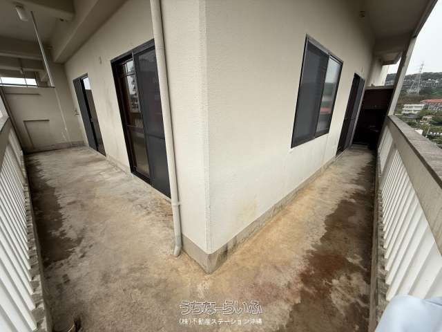 3LDK Apartment for Rent in Urasoe City, Okinawa - Maruko Mansion - Thumbnail 2