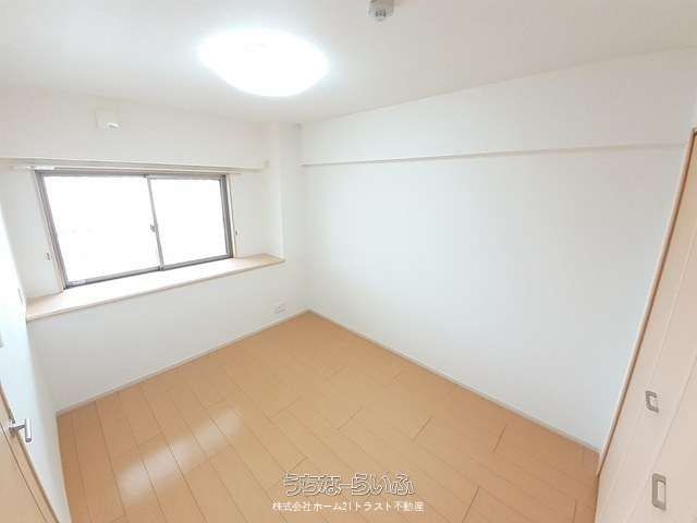 Maison Seaside 202: 2DK Apartment for Rent in Yonabaru, Okinawa - Thumbnail 3