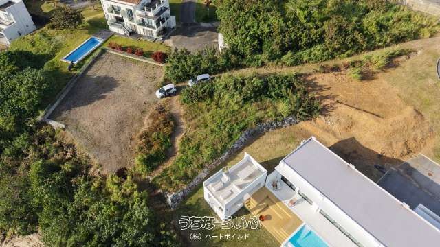 733m² Beachfront Land for Sale in Nago, Okinawa - Thumbnail 3