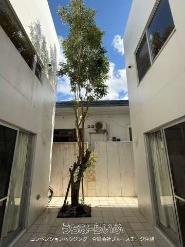 Sunset View House with Rooftop Terrace in Yomitan, Okinawa - Thumbnail 2