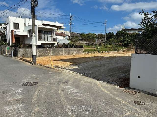 Land for Sale in Kitakagusuku Village, Okinawa - 5 Min Walk to AEON Mall - Thumbnail 2