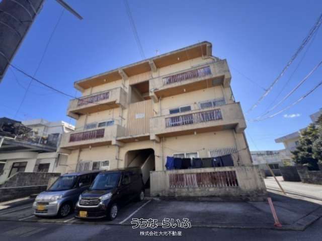 Haruka-so 303: 2DK Apartment for Rent in Ginowan, Okinawa - Thumbnail 2
