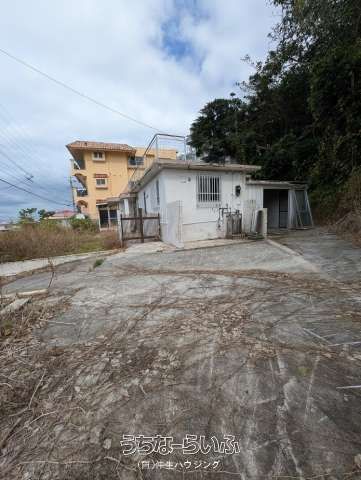 Land for Sale with Ocean Views in Ginowan, Okinawa - Thumbnail 4