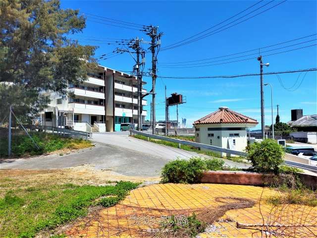 588.49 sqm Land for Sale in Sesoko, Motobu, Okinawa - Image 1