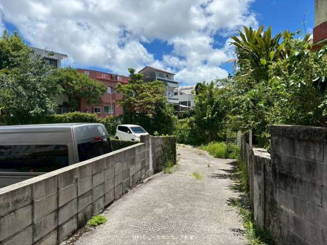 12-Unit Apartment for Sale in Okinawa City with 6.86% Yield - Thumbnail 4