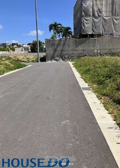 152 sqm Residential Land for Sale in Yomitan Village, Okinawa - Thumbnail 4