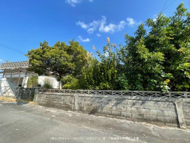 360 sqm Land with House in Nago City, Okinawa for Sale - Thumbnail 2