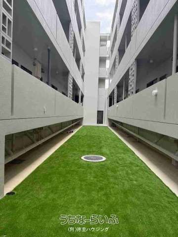 New Pet-Friendly 2LDK Apartment for Rent in Okinawa City - Thumbnail 4