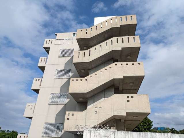 Ocean View 18-Unit Apartment Building for Sale in Ishigaki's Kabira - Thumbnail 4