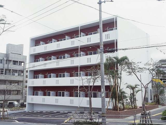 Leopalace Oroku Toma 1K Apartment for Rent in Naha, Okinawa - Thumbnail 3