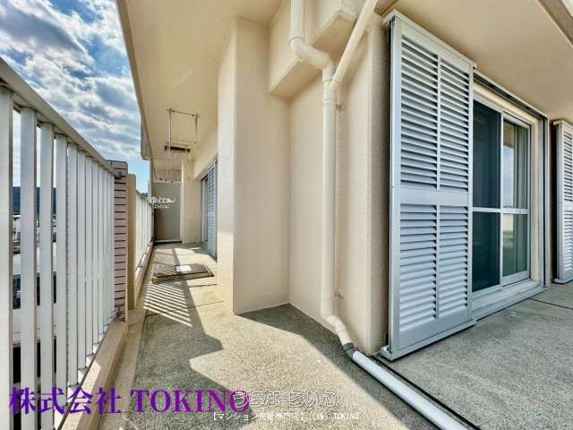 Renovated 2LDK Ocean View Apartment for Sale in Nanjo City, Okinawa - Thumbnail 3