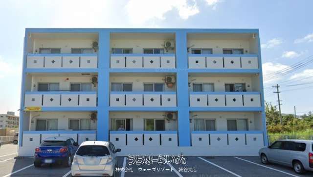 Onna Village Apartment Investment with 18 Units & Parking - Thumbnail 3
