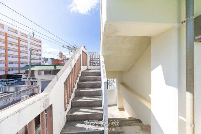 1K Apartment for Rent in Naha, Okinawa - No Deposit, No Key Money - Thumbnail 2