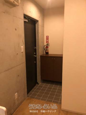 Mies Stage 405: 1K Apartment for Rent Near Koza Station, Naha - Thumbnail 3