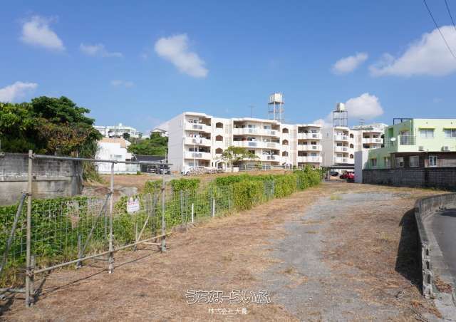447sqm Land Plot in Kubota, Okinawa City with Building Conditions - Thumbnail 2