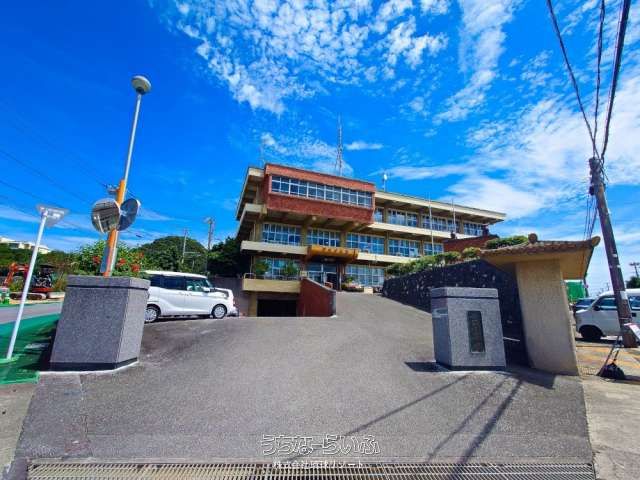 5LDK House for Sale in Ie Village, Okinawa - Spacious Island Home - Thumbnail 2