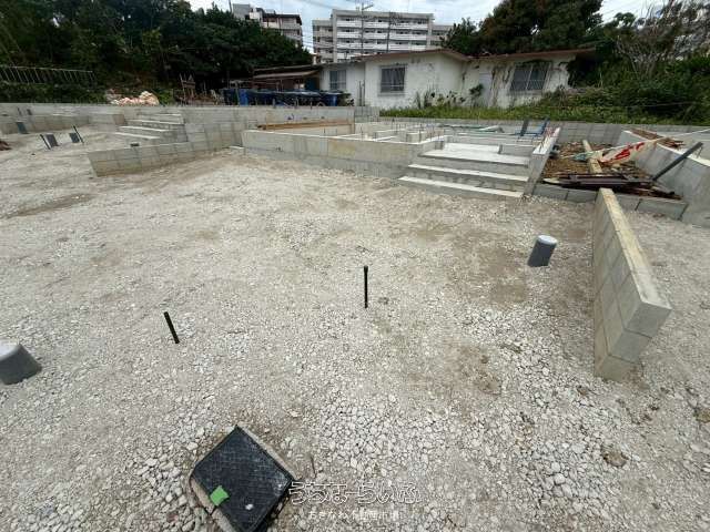 New 4LDK House for Sale in Urasoe, Okinawa with 3-Car Parking - Thumbnail 3